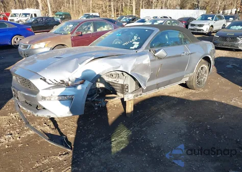 2022 Ford Mustang Ecoboost Premium z USA, uszkodzony, nr VIN 1FATP8UHXN5124364